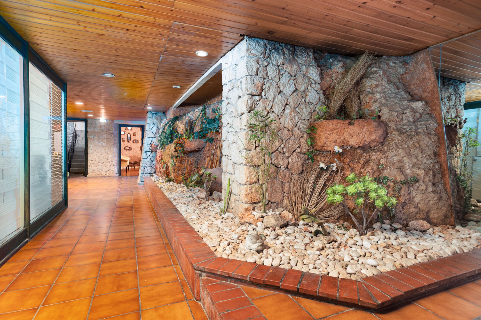 Gallery 52